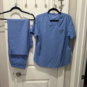 Easy Stretch Seal Blue Scrub Set